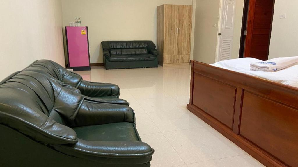 Prakaithong Hotel Amphoe Sawang Daen Din Εξωτερικό φωτογραφία