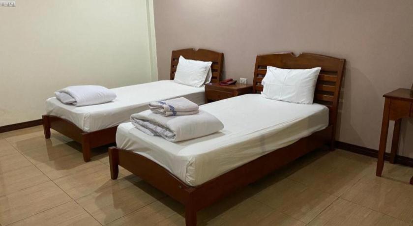 Prakaithong Hotel Amphoe Sawang Daen Din Εξωτερικό φωτογραφία